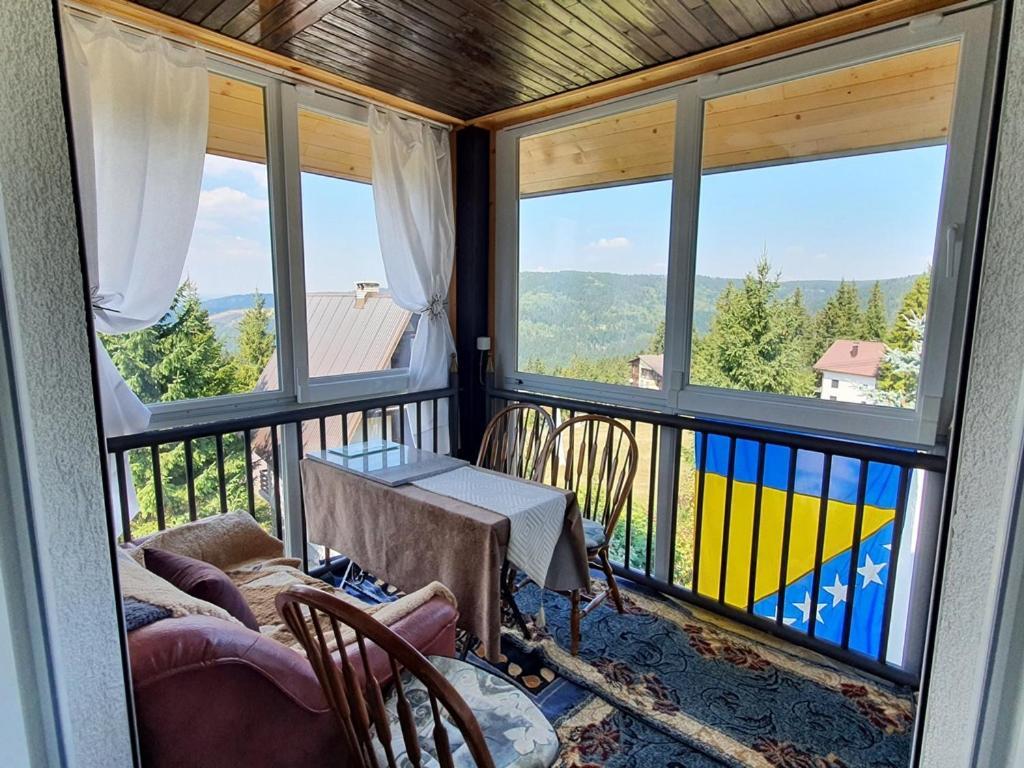 Apartments Panda Vlašić Eksteriør billede